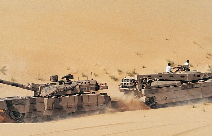UAE cũng là một trong những nước sử dụng Leclerc DNG trong biên chế của Lục quân.